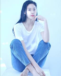 Kim Seol-hyun feet photo 18