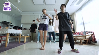 Kim Seol-hyun feet photo 6