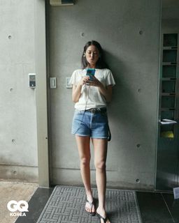 Kim Seol-hyun feet photo 1