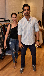 Kim Sharma feet photo 14