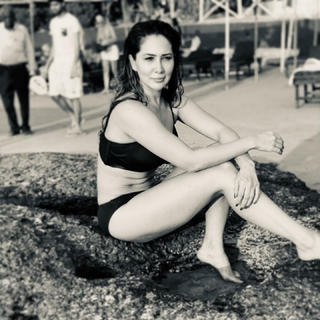 Kim Sharma feet photo 11