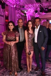 Kim Sharma feet photo 14