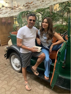 Kim Sharma feet photo 4