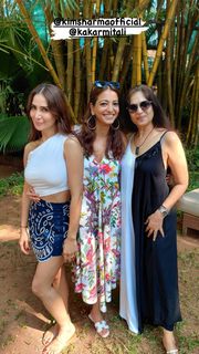 Kim Sharma feet photo 17