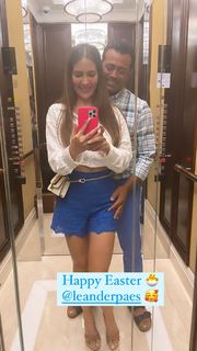 Kim Sharma feet photo 6