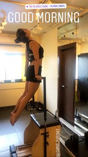Kim Sharma feet photo 2