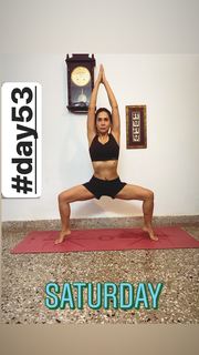 Kim Sharma feet photo 8