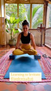 Kim Sharma feet photo 1