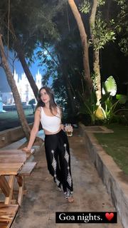 Kim Sharma feet photo 13