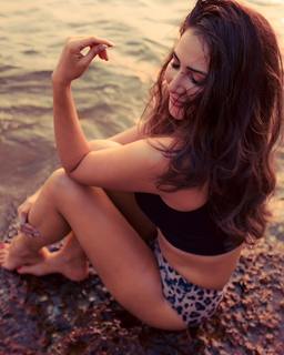Kim Sharma feet photo 1
