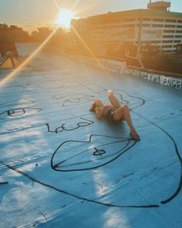 Kim Shaw feet photo 4