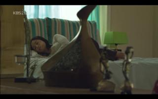 Kim Tae-hee feet photo thumbnail