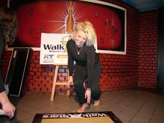 Kim Wilde feet photo thumbnail
