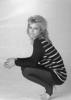 Kim Wilde feet photo thumbnail
