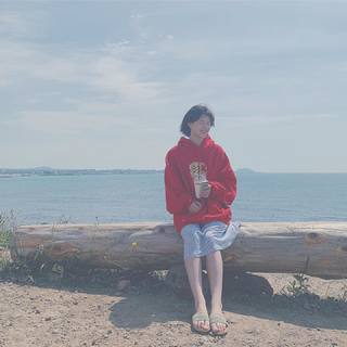 Kim Yoo Jung feet photo 10