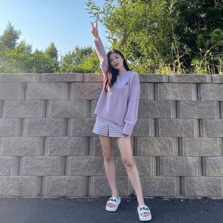 Kim Yoo Jung feet photo 7