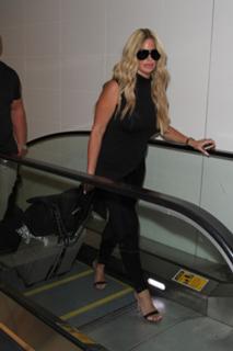 Kim Zolciak-Biermann feet photo thumbnail