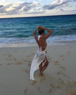 Kim Zolciak-Biermann feet photo thumbnail