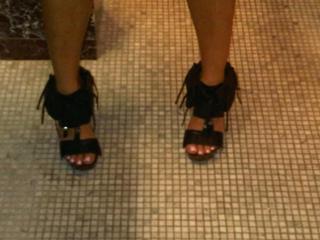 Kim Zolciak-Biermann feet photo thumbnail