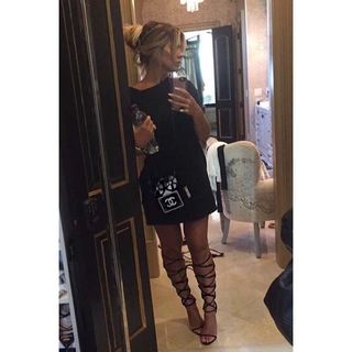 Kim Zolciak-Biermann feet photo thumbnail