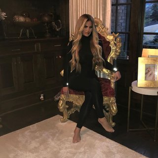 Kim Zolciak-Biermann feet photo thumbnail