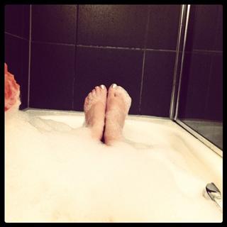 Kimberley Crossman feet photo 6