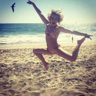 Kimberley Crossman feet photo 15