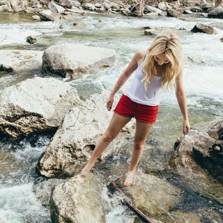 Kimberley Crossman feet photo 1