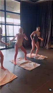 Kimberley Crossman feet photo 2