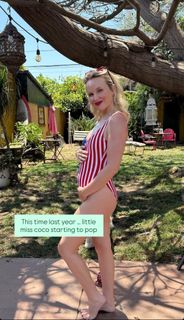 Kimberley Crossman feet photo 1