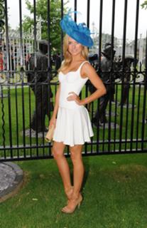 Kimberley Garner feet photo thumbnail