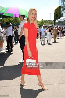 Kimberley Garner feet photo thumbnail