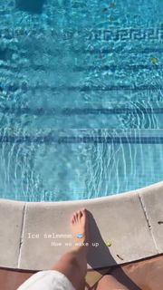 Kimberley Garner feet photo thumbnail