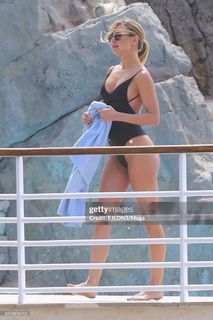 Kimberley Garner feet photo 8