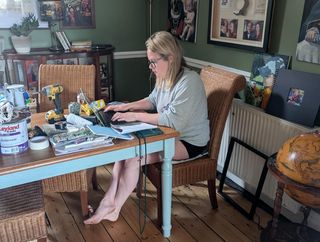 Kimberley Nixon feet photo 4