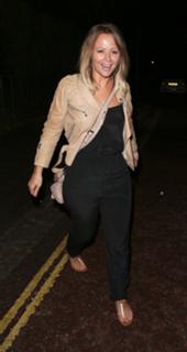 Kimberley Walsh feet photo thumbnail