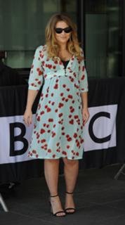 Kimberley Walsh feet photo thumbnail