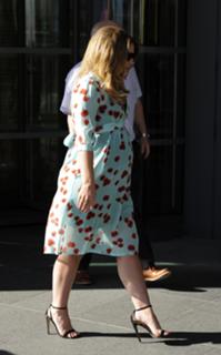 Kimberley Walsh feet photo thumbnail