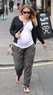 Kimberley Walsh feet photo thumbnail