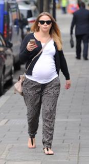 Kimberley Walsh feet photo thumbnail