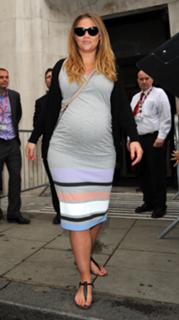 Kimberley Walsh feet photo thumbnail