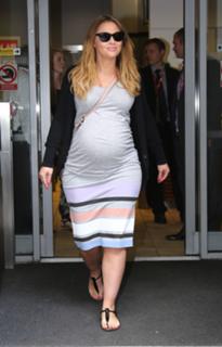 Kimberley Walsh feet photo thumbnail