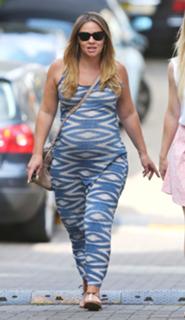 Kimberley Walsh feet photo thumbnail