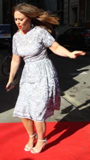 Kimberley Walsh feet photo thumbnail