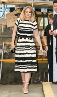 Kimberley Walsh feet photo thumbnail