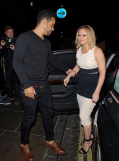 Kimberley Walsh feet photo thumbnail