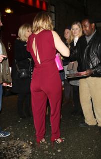 Kimberley Walsh feet photo thumbnail