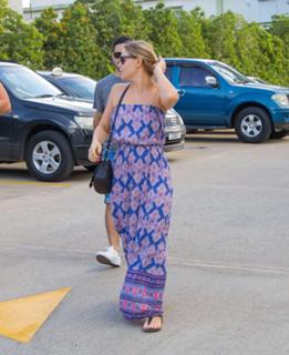 Kimberley Walsh feet photo thumbnail