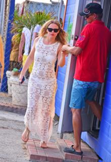 Kimberley Walsh feet photo thumbnail