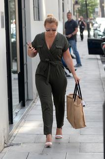 Kimberley Walsh feet photo thumbnail